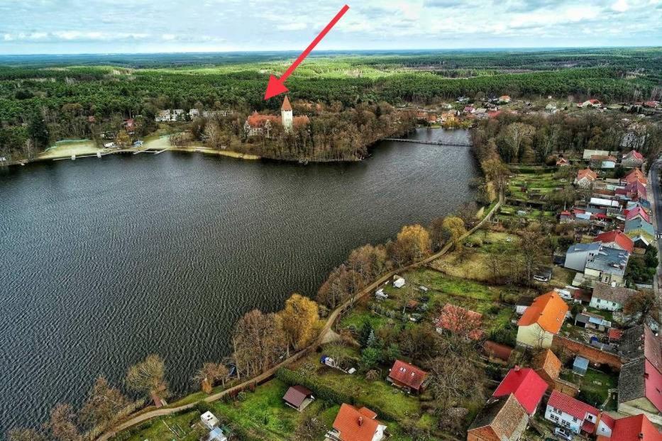 Zolty Domek Nad Jeziorem Lubniewice Exterior photo